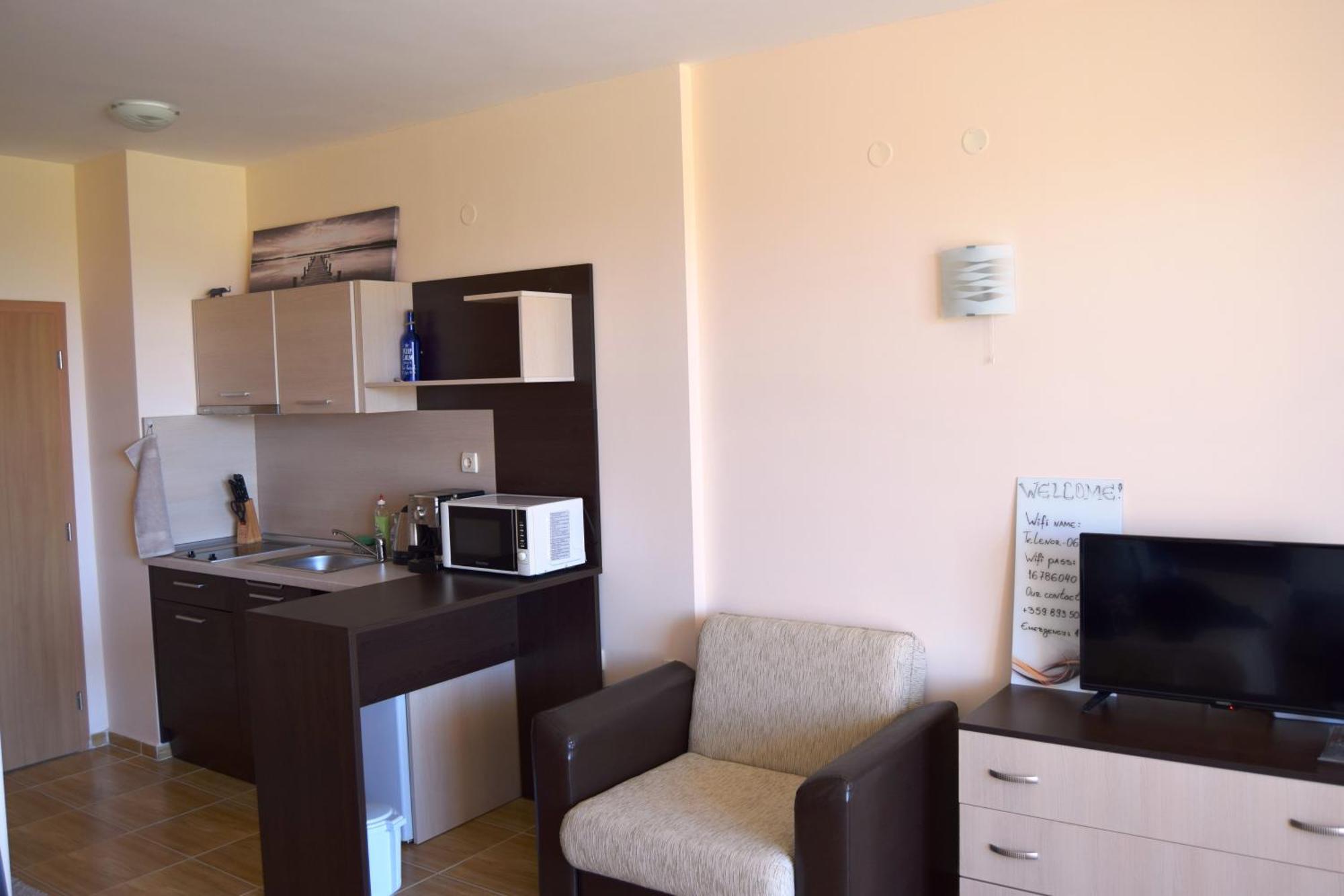 סבטי ולאס Bright Studio With Parking & Pool מראה חיצוני תמונה